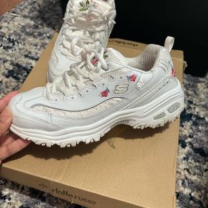 Sketchers floral shoes